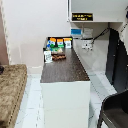 Hotel Rainbow Ujjain Buitenkant foto