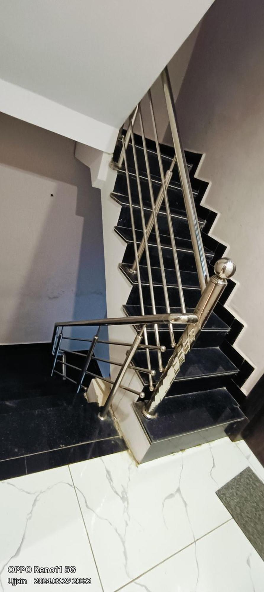 Hotel Rainbow Ujjain Buitenkant foto